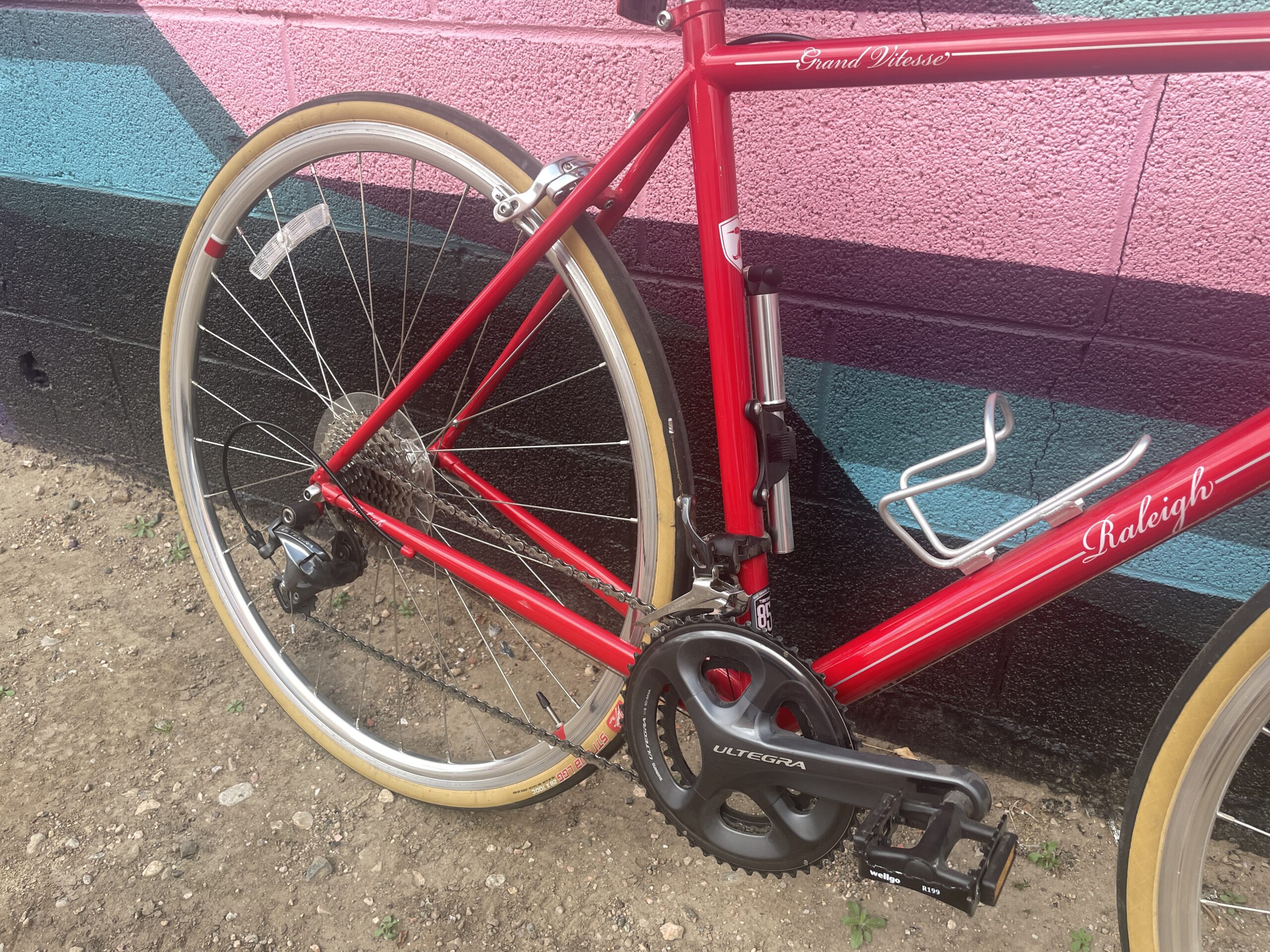 Raleigh Grand Vitesse Road Bike, 52cm - Gearage Outdoor Sports
